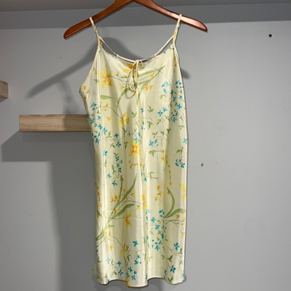 Vintage Morgan, Taylor, yellow satin slip